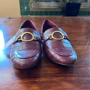 Dark purple Ann Taylor dress shoes size 8 1/2